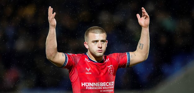 Lewis cleared to play as WCC mind games step up