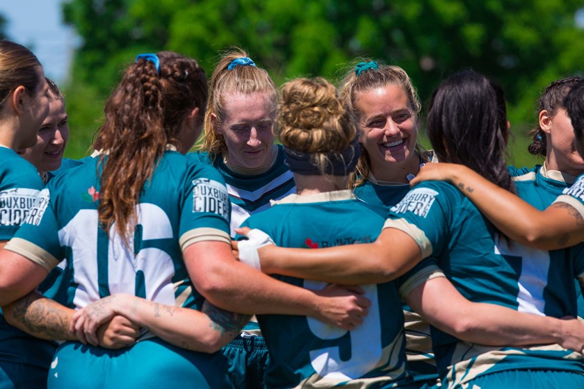 Petra Woods and Ontario Ospreys team-mates celebrate winning the 2024 NRL Vegas Nines.