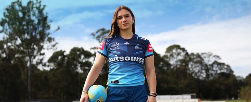 Megan Pakulis will become the first North American to play in the NRLW when she debuts for the Titans against the Broncos.